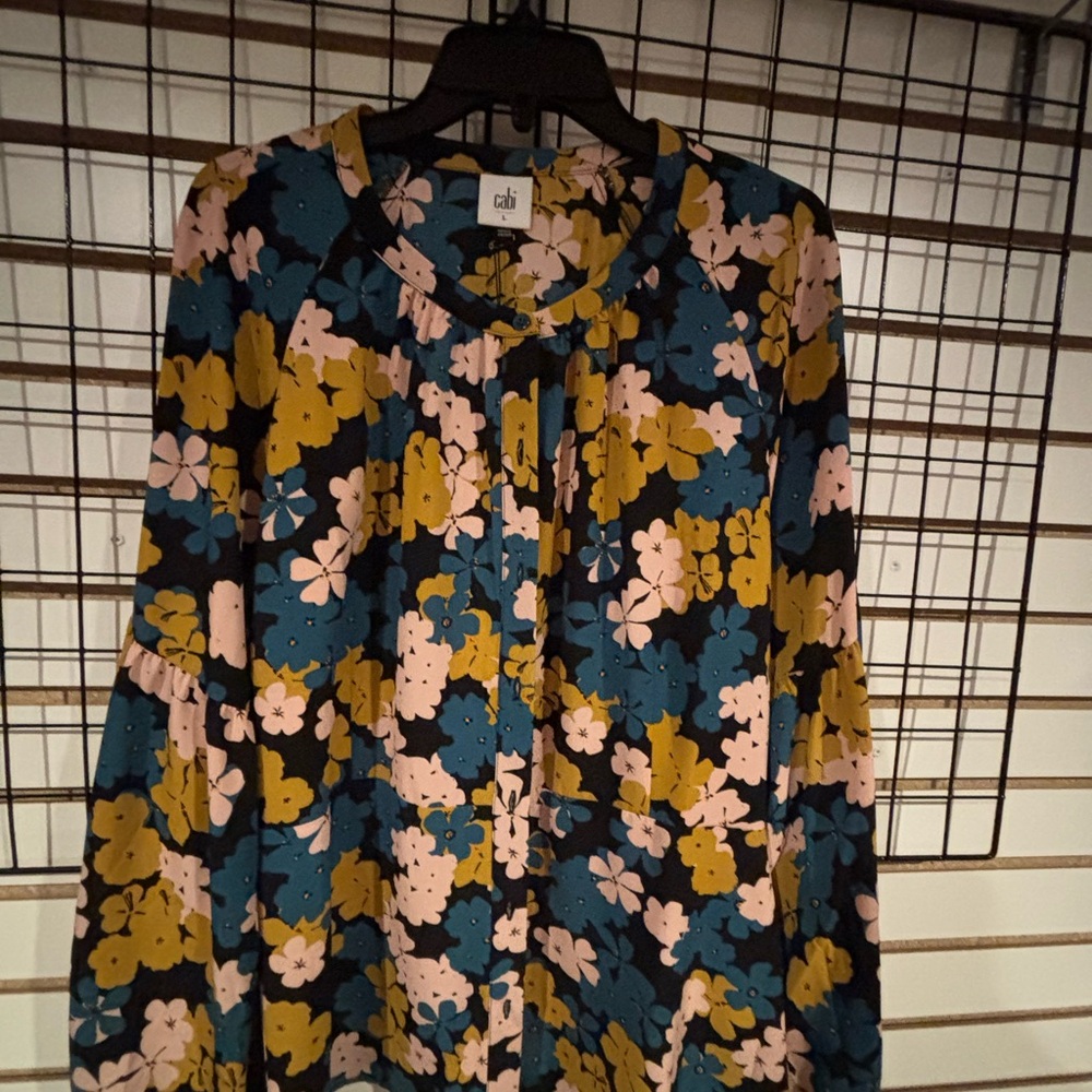 Cabi Favorite Blouse nwt